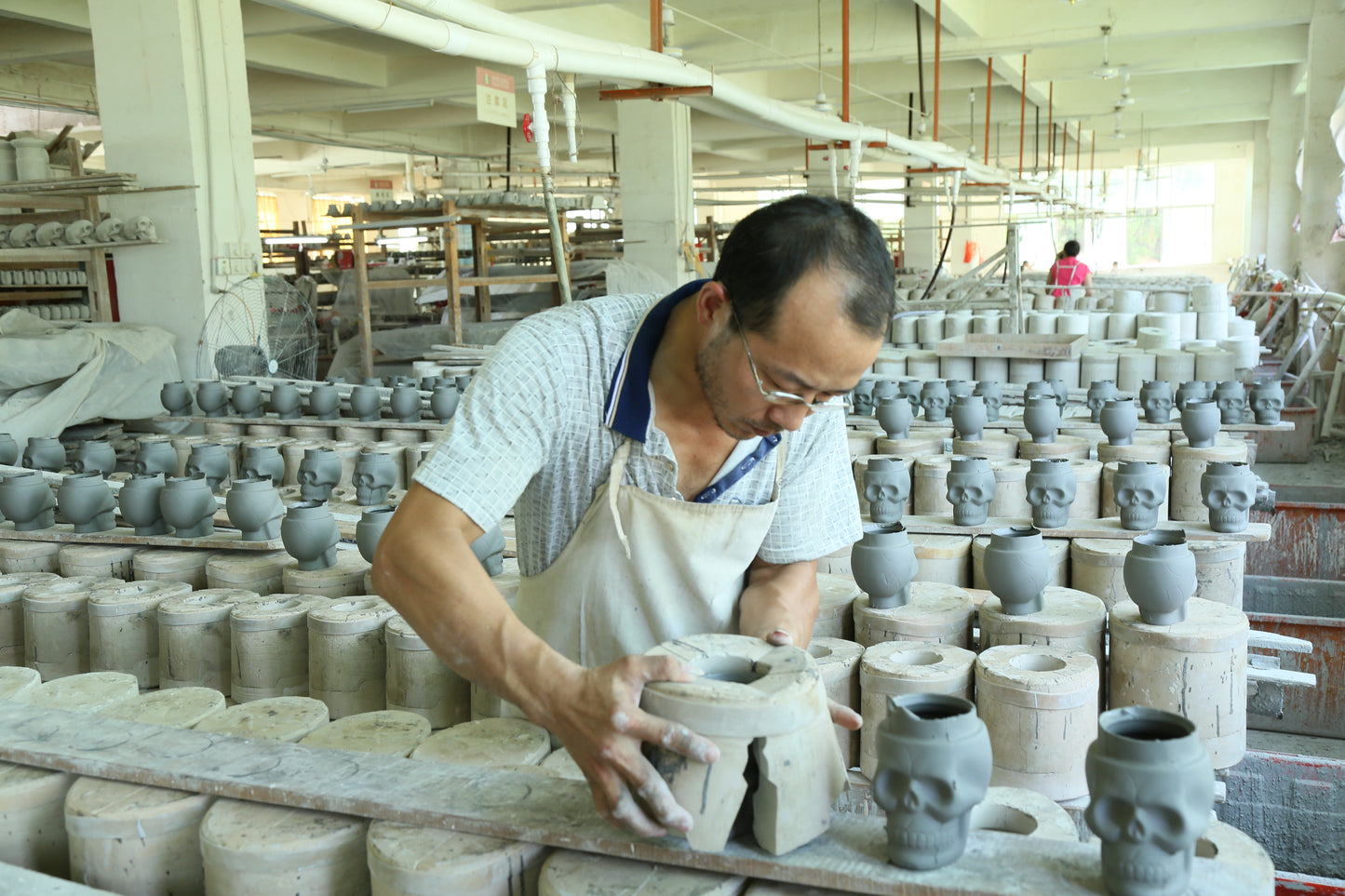 white skeleton mugs suitable for the Mexican market come from Chinese factory